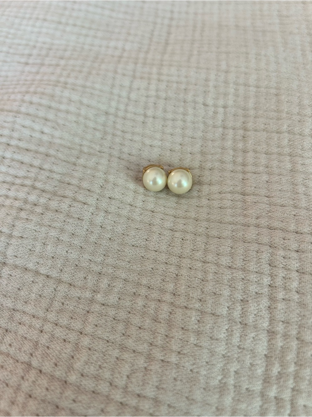 Kate Spade Pearl Stud Earrings - Cream Pearl, Gold Setting
